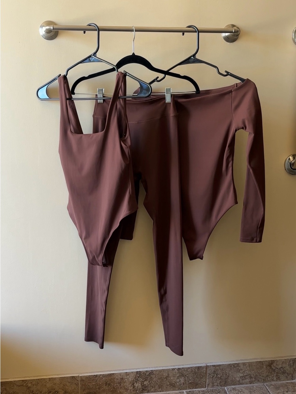 NWOT Chocolate Brown Athleisure set (2 bodysuits + leggings)